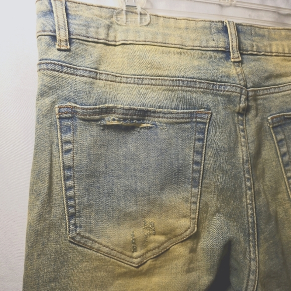 NWT THRT Varsity C-15 Mens Distressed Blue Denim Dirty Wash Stretch Jeans 38 - Picture 7 of 13